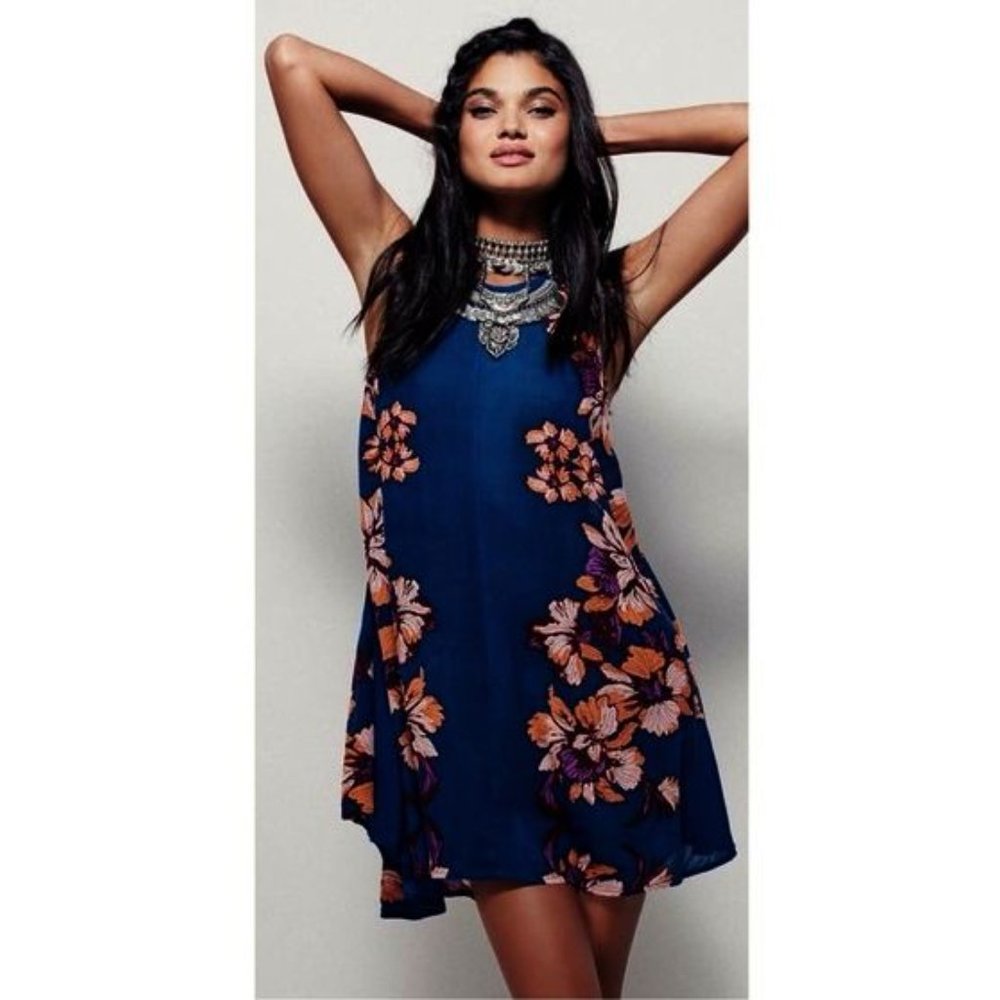 044 FREE PEOPLE Dress - Picture 2 of 14